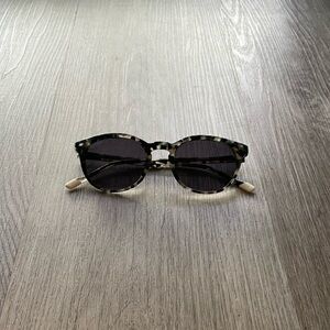le specs La Play 50 black tortoise round retro keyhole small sunglasses eyewear